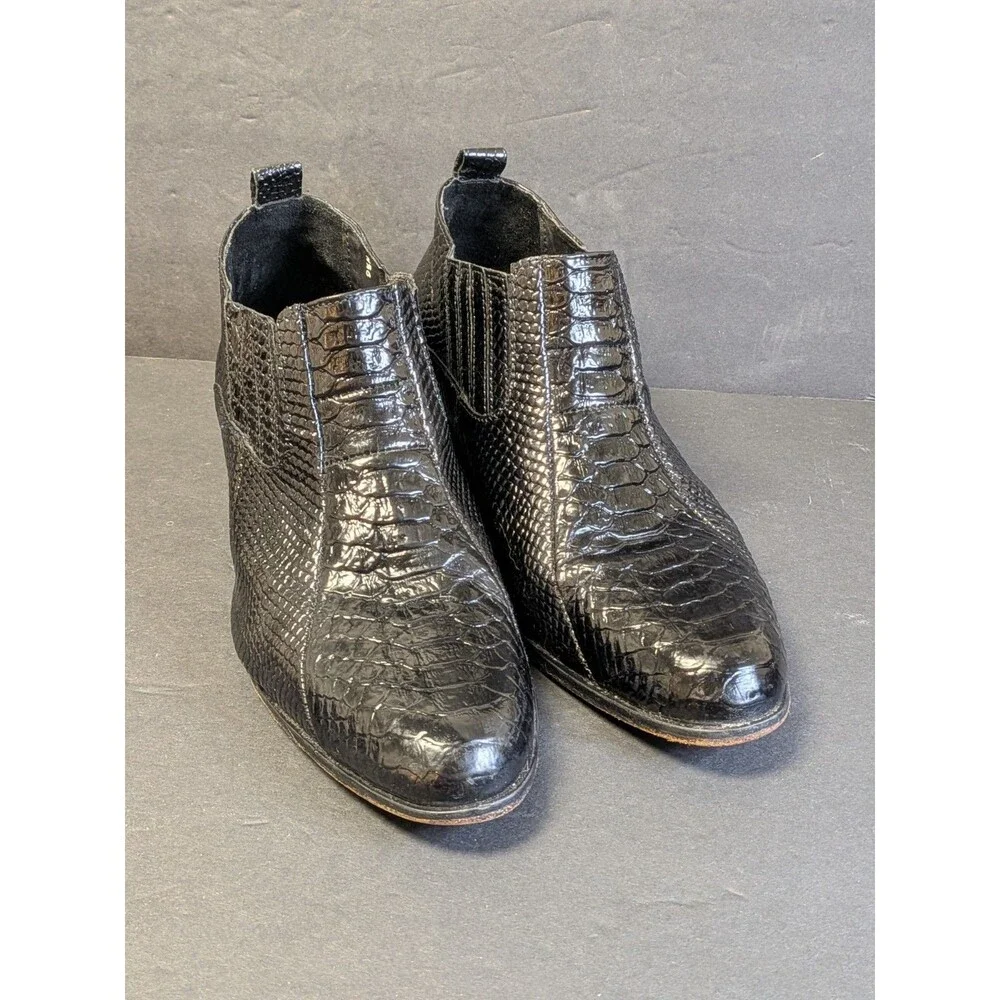 Stacy Adams- Leather Dress Ankle Boots Men Size 9.5 Black Alligator Print